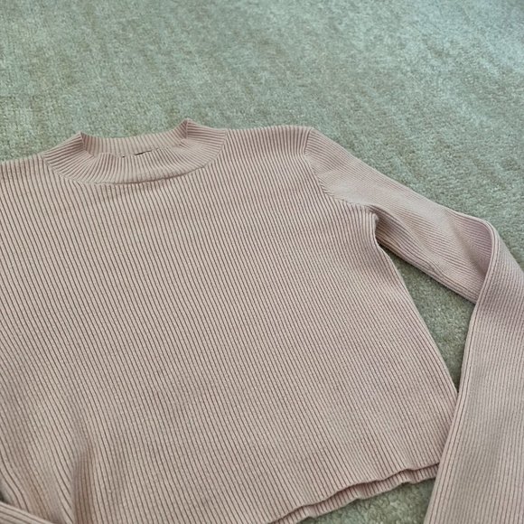Brandy Melville Cropped Pink Mockneck Sweater - Picture 3 of 9